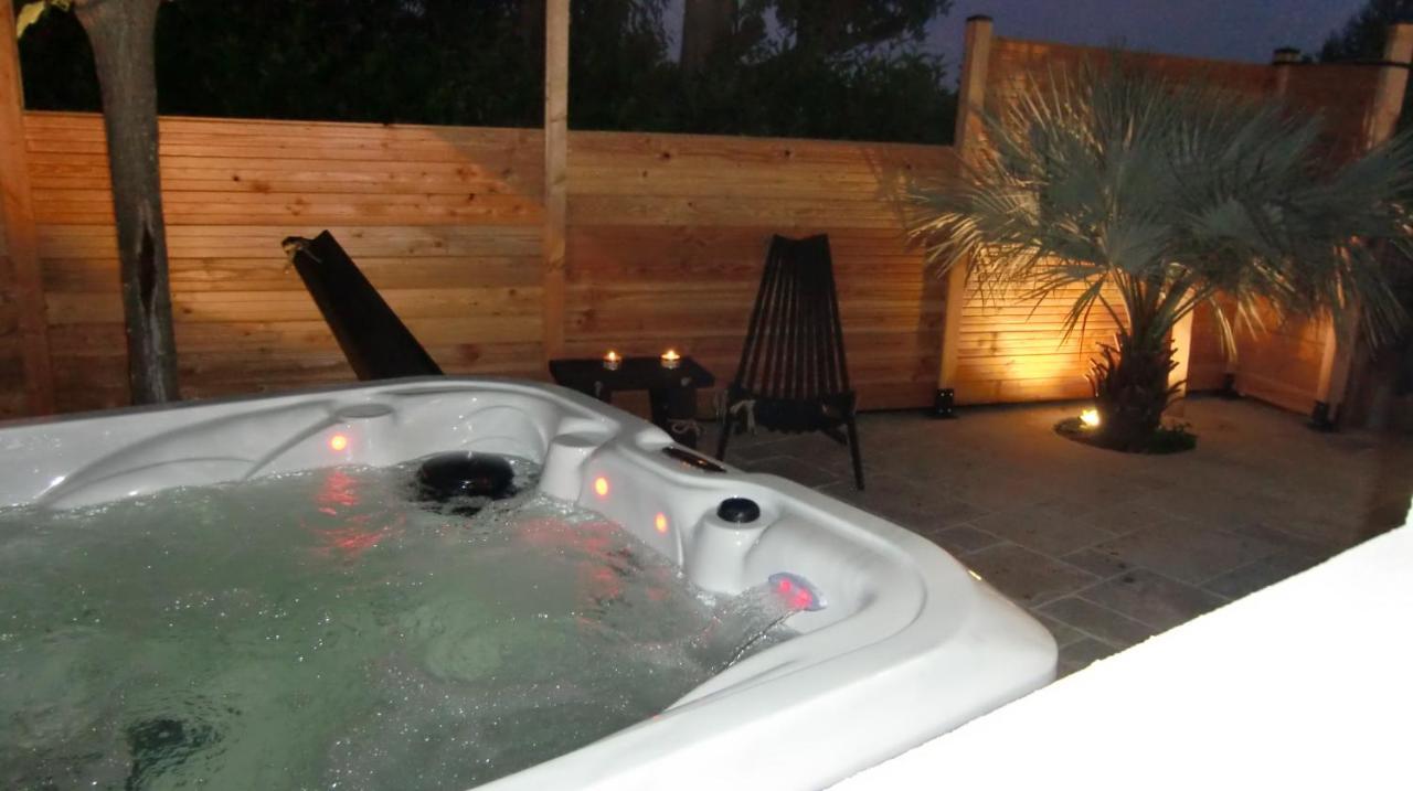 Casa Louise Suites And Spas Privatifs Sainte-Maxime Zewnętrze zdjęcie